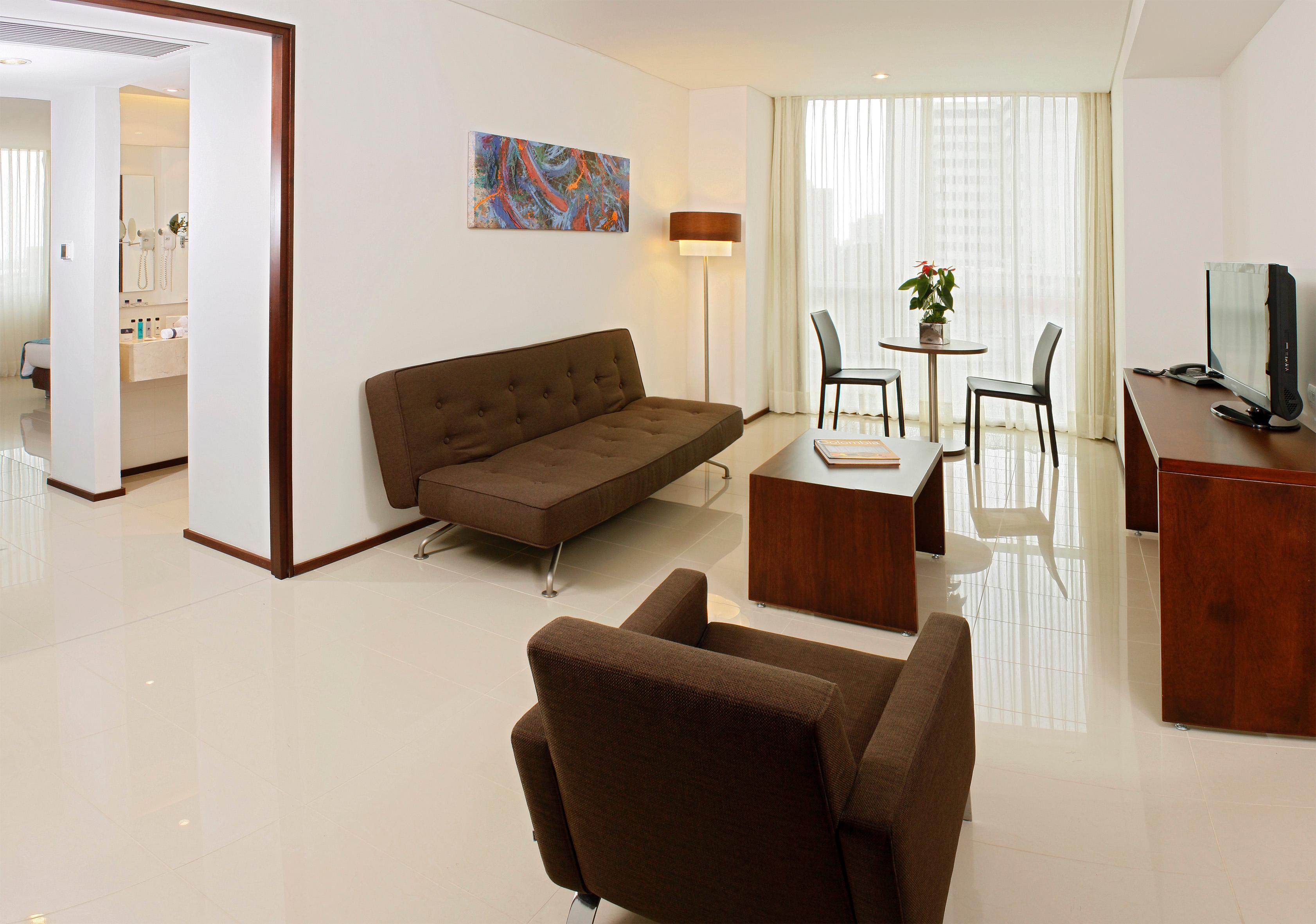 Estelar Alto Prado Barranquilla  Exteriér fotografie A living room with a sofa bed