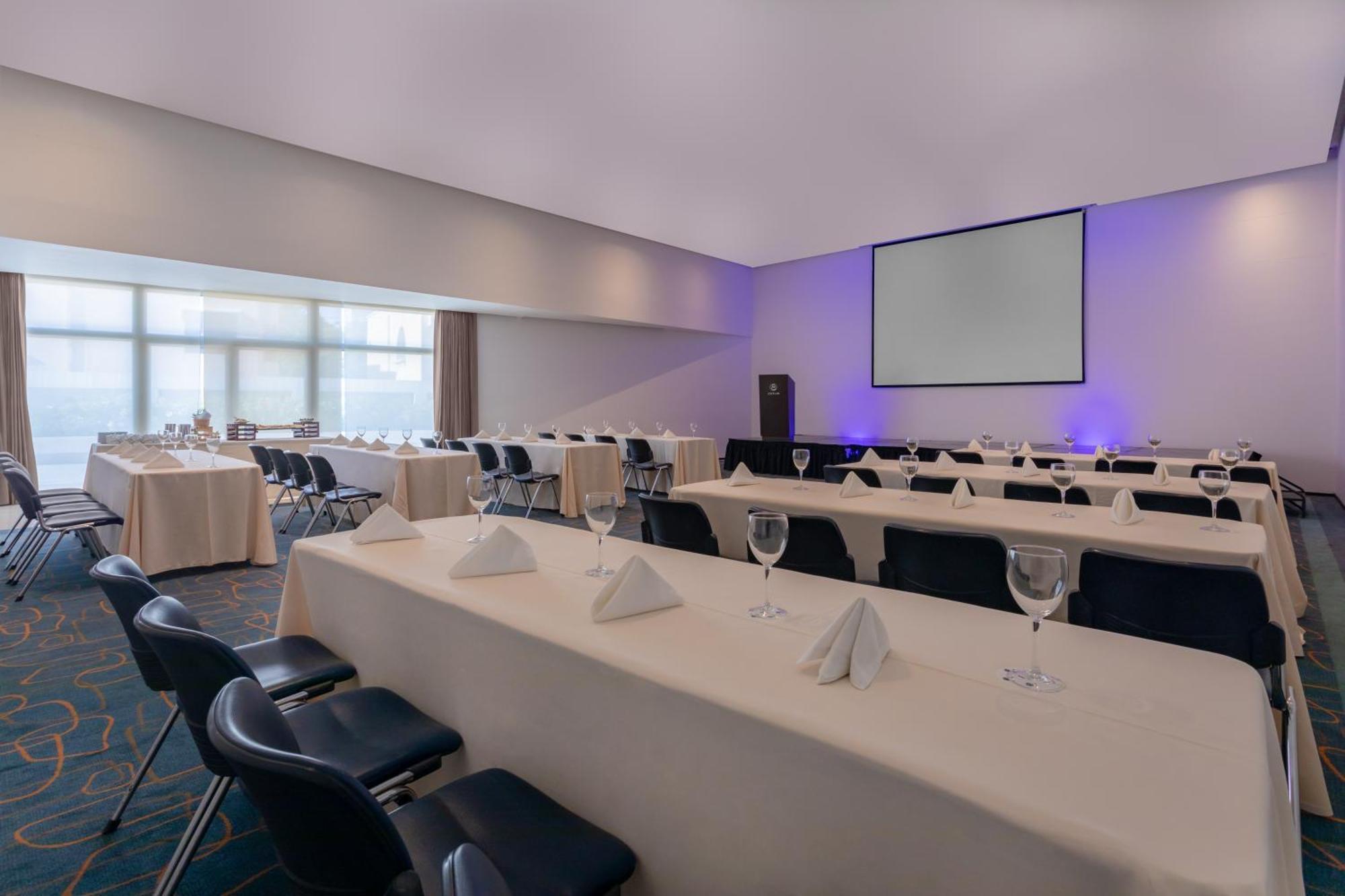 Estelar Alto Prado Barranquilla  Exteriér fotografie Meeting room